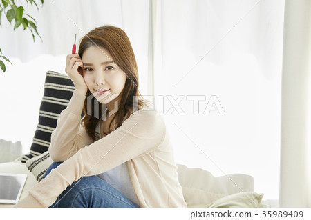 年輕的女人，愛好，編織 35989409