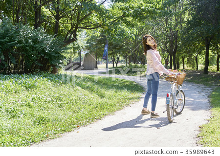 Young woman, park, bike 35989643