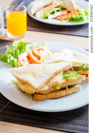 Club bread and sandwiches Club bread and sandwiches 35990362