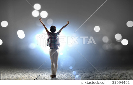 Performer on stage Performer on stage 35994491