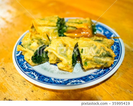 油炸蔬菜捲 35995419