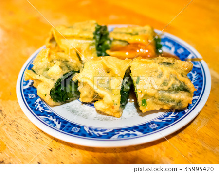 油炸蔬菜捲 35995420