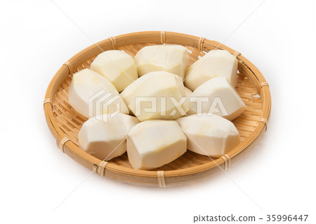 剝了皮的芋頭 35996447