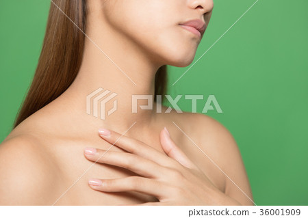 Women's neck 36001909