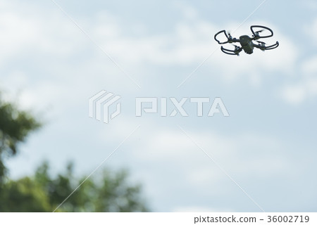 無人機體積小 36002719