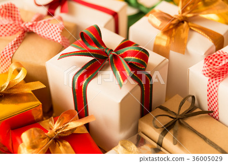 Christmas present ribbon gift Christmas color Christmas present Christmas present ribbon gift Christmas color Christmas present 36005029