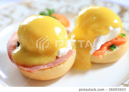 Eggs Benedict Eggs Benedict 36005603