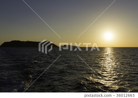 View of the ferry towards Oseto 36012663