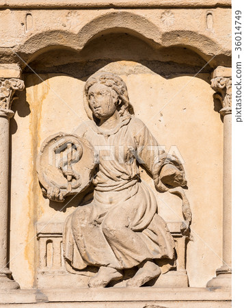 Notre Dame de Paris Cathedral (Details). France 36014749