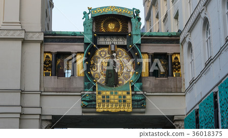Famous Ankeruhr Clock in Hoher Markt.  36018375