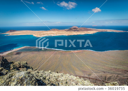 View of Graciosa Island from Mirador del Rio 36019735