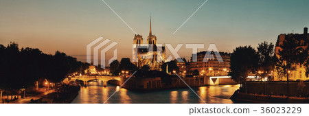 Notre Dame de Paris Notre Dame de Paris 36023229