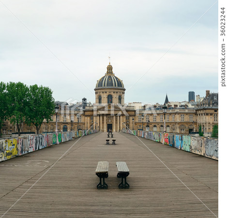 Pont des Arts Pont des Arts 36023244