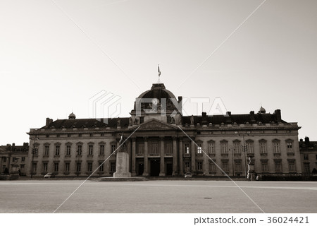 Historic architecture 36024421