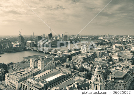 London rooftop view London rooftop view 36025092