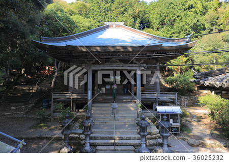 Shikoku Shrine Place No. 18 Buddhist temple "Gensan-ji" main hall 36025232