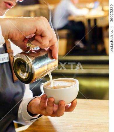 barista making cappuccino barista making cappuccino 36025829