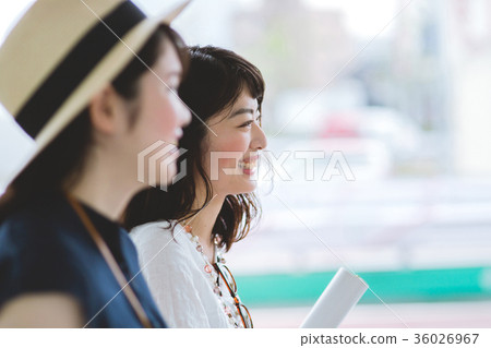 女孩之旅機場巴士站 36026967