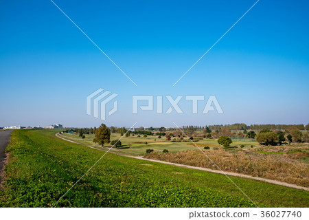 Arakawa河橋樑方向秋天冬天風景 36027740