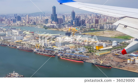 飛機視窗看世界Aircraft windows to see the world 36029800