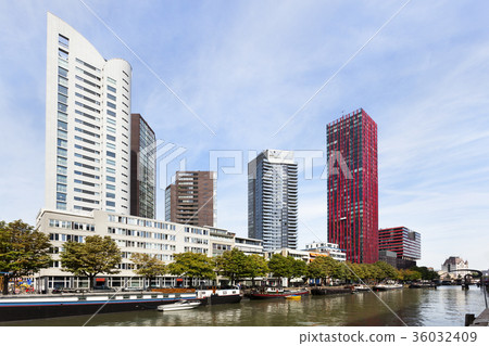 Offices and apartments in the center of Rotterdam Offices and apartments in the center of Rotterdam 36032409