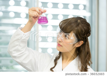 大學學生科學實驗室 36032883