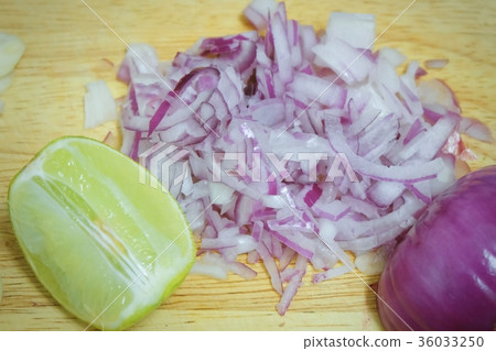 Fresh Chopped Red Onions and Cross Section Lime Fresh Chopped Red Onions and Cross Section Lime 36033250