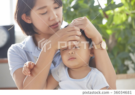 The child who got a fever and the nursery teacher 36034681