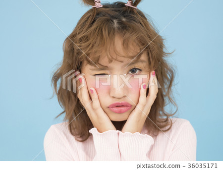 女性肖像 36035171