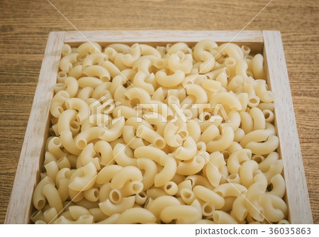 Elbow Macaroni or Gomiti Pasta in Wooden Tray 36035863