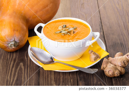 pumpkin cream soup with ginger 36038377