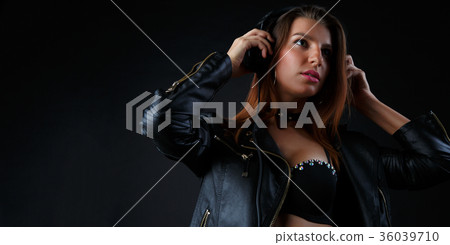 Picture of brunette in headphones and underwear Picture of brunette in headphones and underwear 36039710