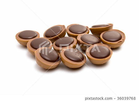 chocolate truffle with nut chocolate truffle with nut 36039768