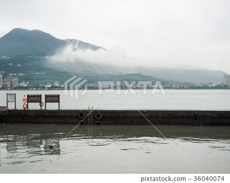 Freshwater river Freshwater river 36040074