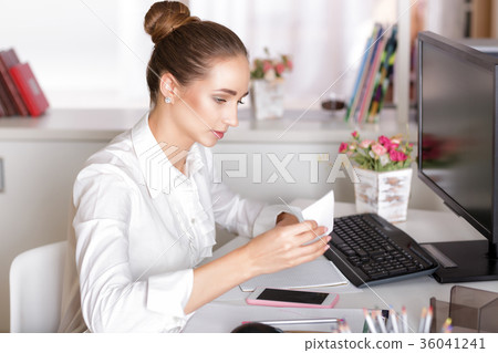 business woman working in the office business woman working in the office 36041241