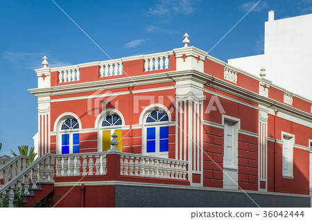 Red palace balcony at the center of La Orotava Red palace balcony at the center of La Orotava 36042444