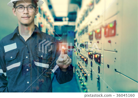 Double exposure of Engineer or Technician man Double exposure of Engineer or Technician man 36045160
