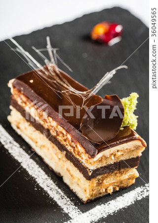 opera cake opera cake 36049565
