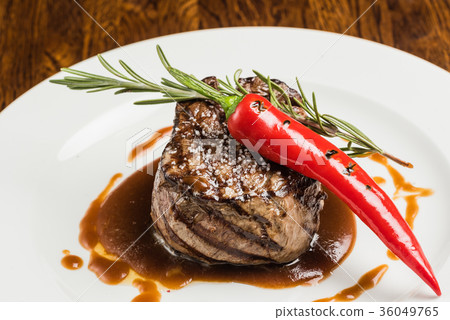 tasty steak 36049765