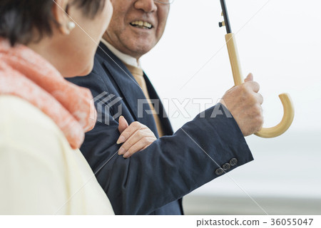 高級夫婦和大海 36055047