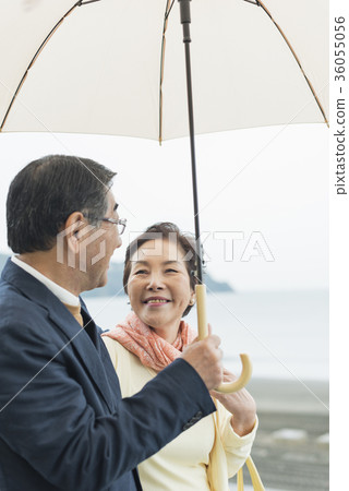 Senior couple and the sea Senior couple and the sea 36055056