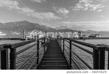 一座橋 36055629