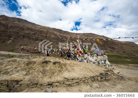 Mountain view on the way to Rangdum, India 36055668