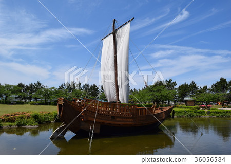 Nihon Heritage Kitaei Ship Port of Call 36056584
