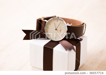 Gift watch 36057714