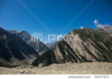 Mountain view 36057873