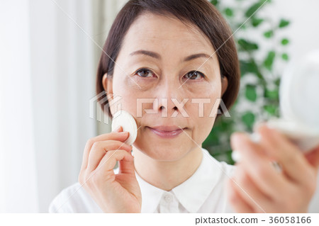 Woman make up Woman make up 36058166