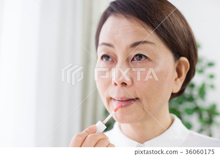Woman make up Woman make up 36060175