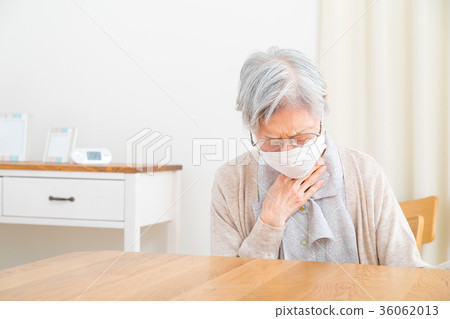 有面具的老人老人冷的病症 36062013