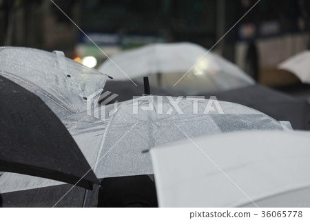 下雨天 下雨天 36065778